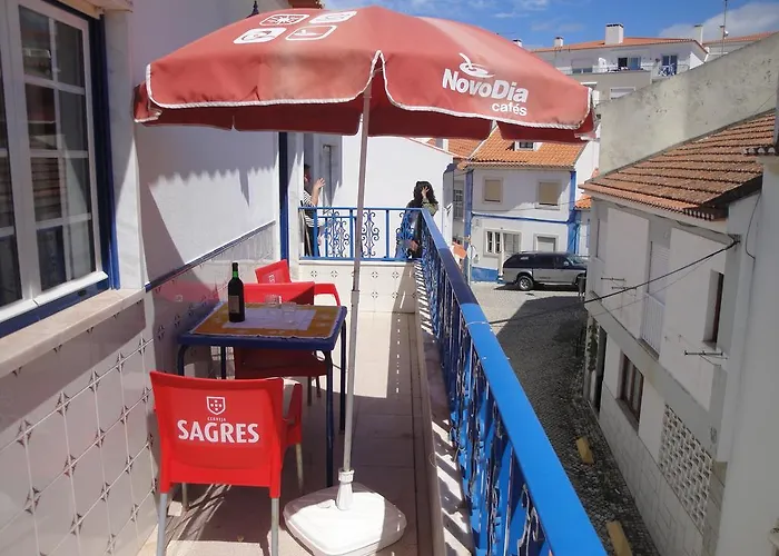 Ericeira Beach Apartment 아파트 *